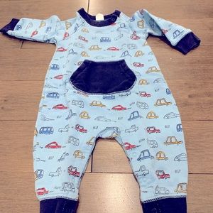 One piece outfits size 6-12 months
